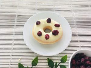 donut choco blanco arandanos