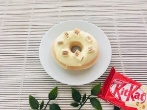 donut choco blanco kit kat bkanco