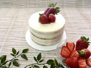 tarta naked queso y fresas